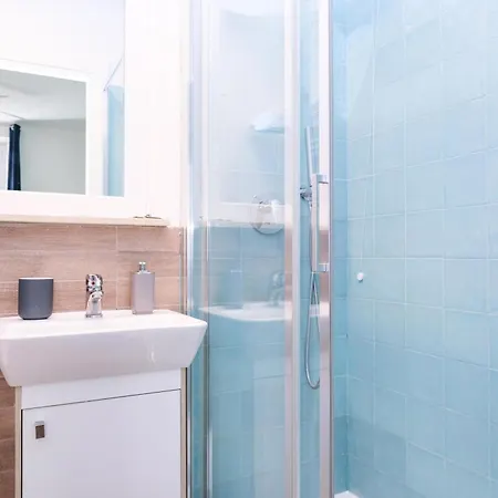 Konukevi Lia Cinque Terre Wave 3*