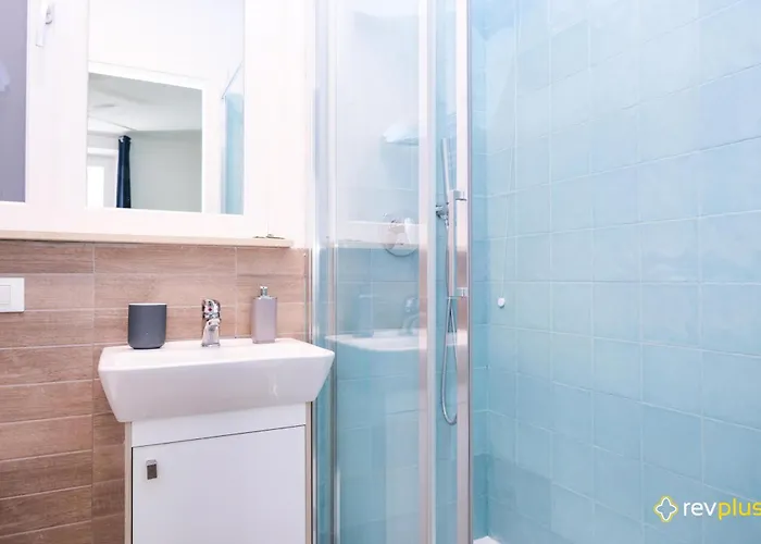 Konukevi Lia Cinque Terre Wave 3*